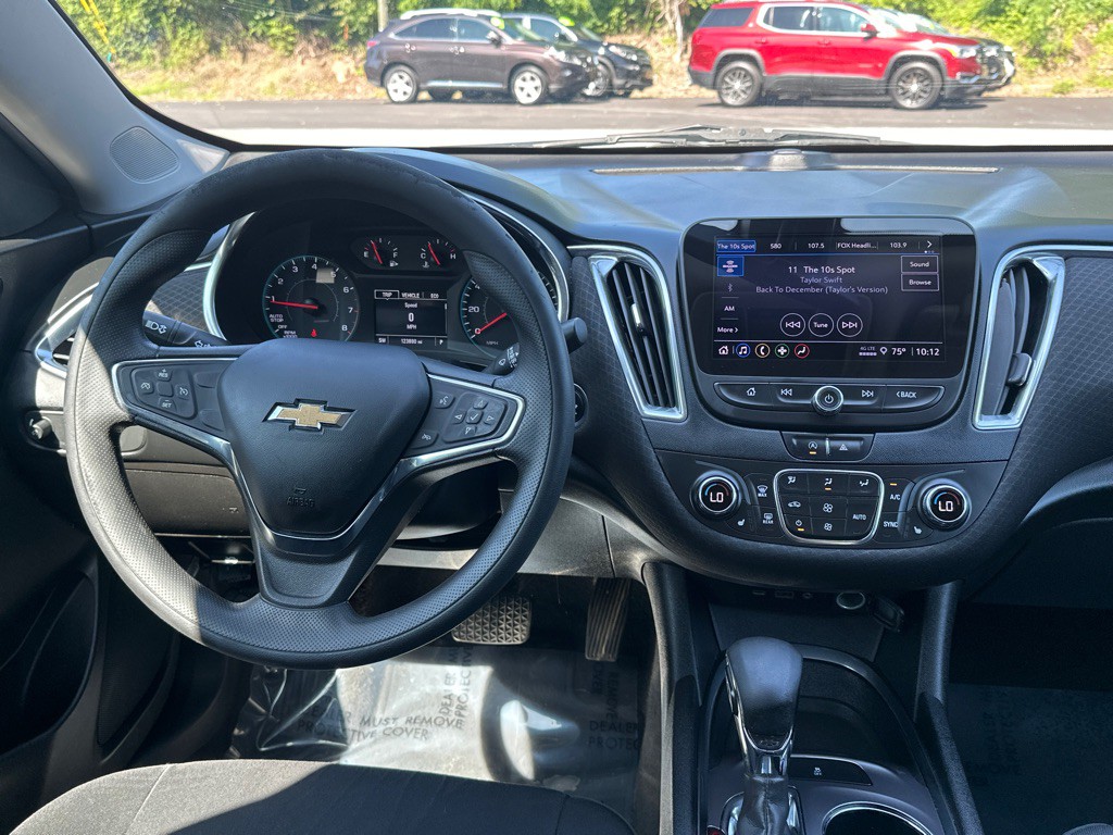 2021 Chevrolet Malibu Image 28