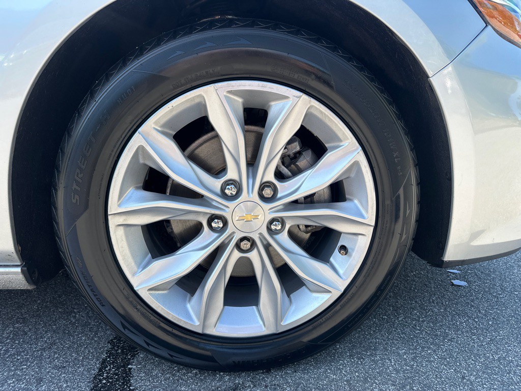 2021 Chevrolet Malibu Image 38