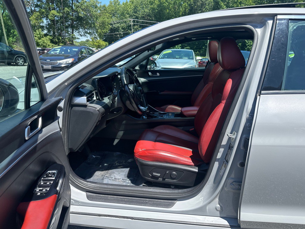2022 Kia K5 Image 9