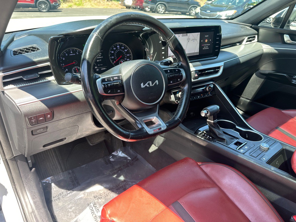 2022 Kia K5 Image 12