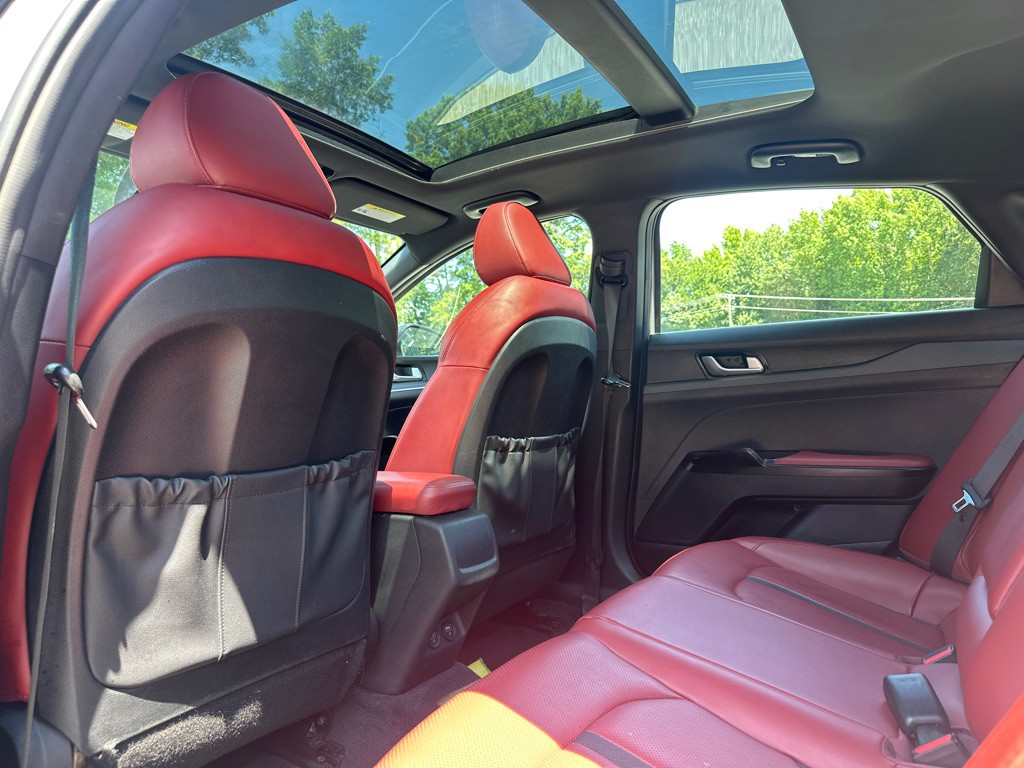 2022 Kia K5 Image 15