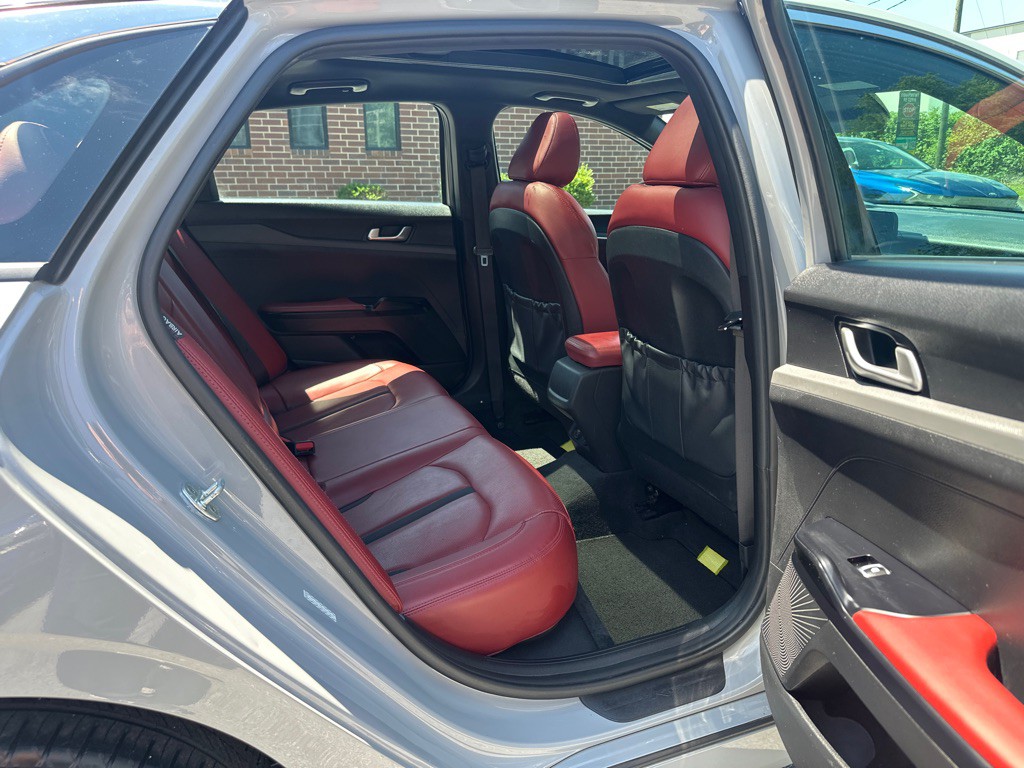 2022 Kia K5 Image 16