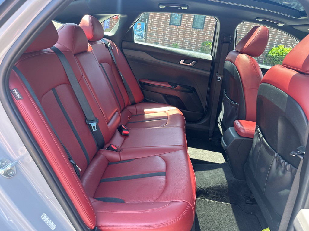 2022 Kia K5 Image 17