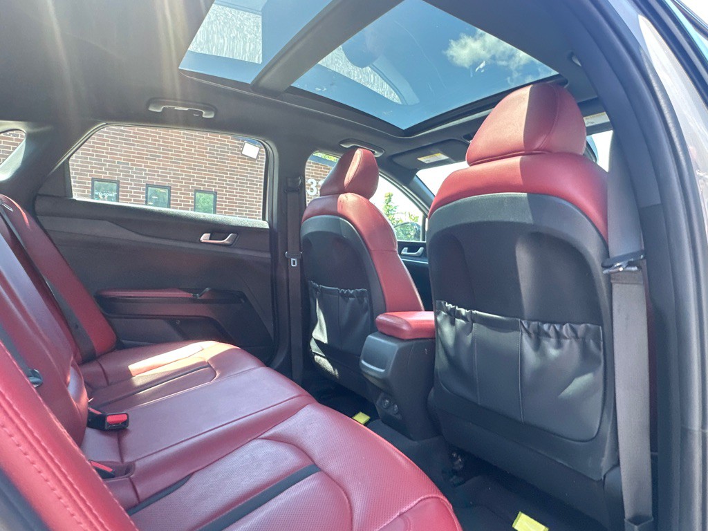 2022 Kia K5 Image 18