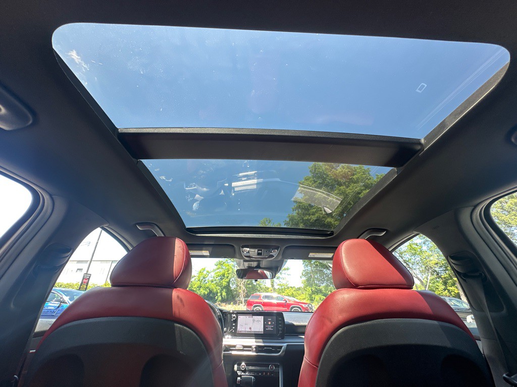 2022 Kia K5 Image 33