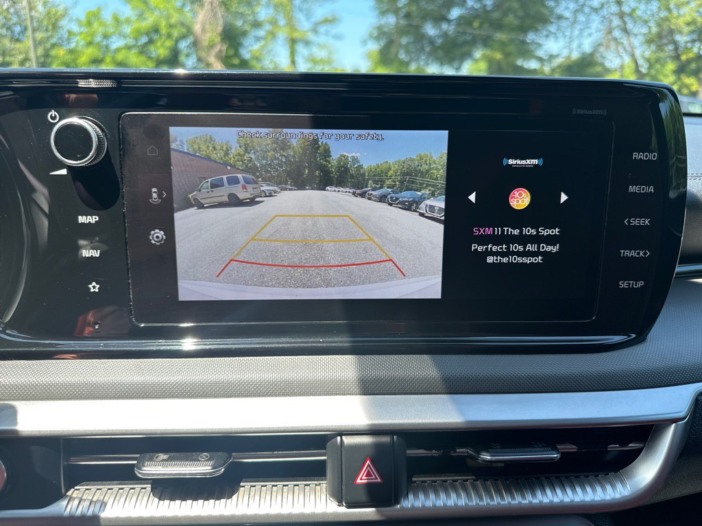 2022 Kia K5 Image 37