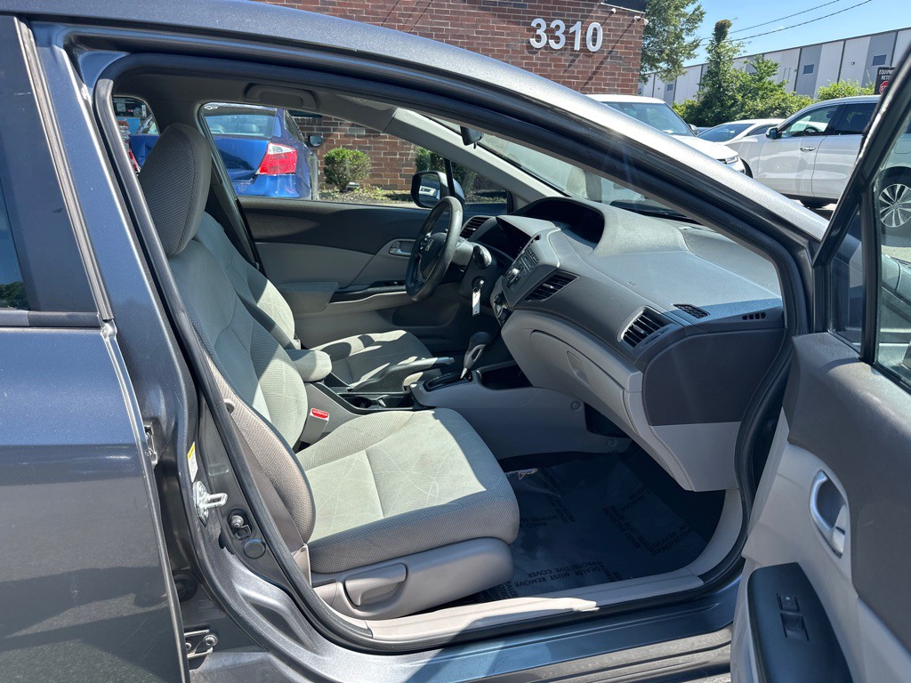 2012 Honda Civic Image 18
