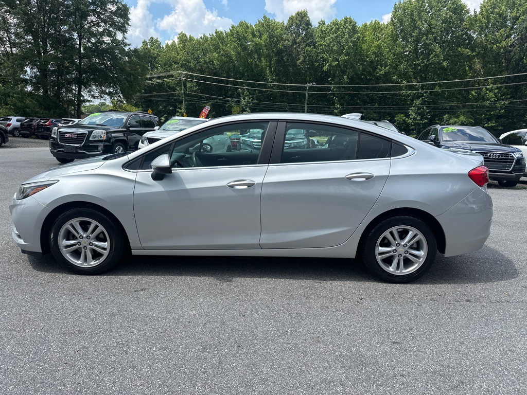 2017 Chevrolet Cruze Image 4