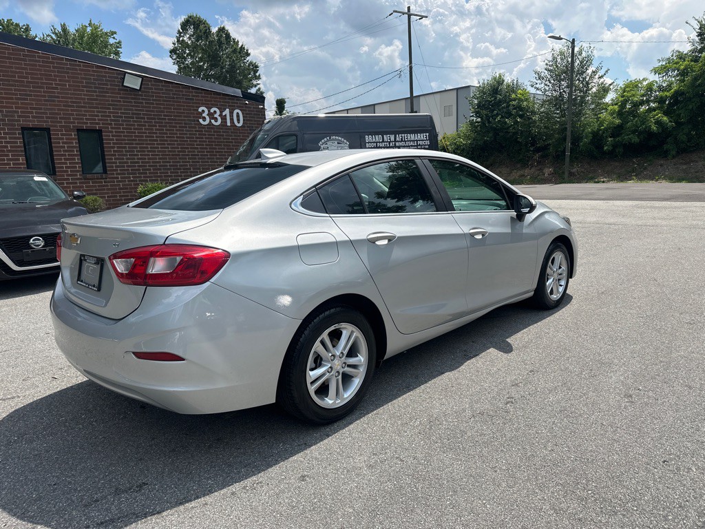 2017 Chevrolet Cruze Image 7
