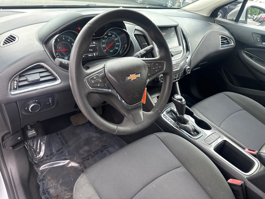 2017 Chevrolet Cruze Image 11