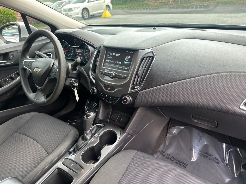 2017 Chevrolet Cruze Image 20