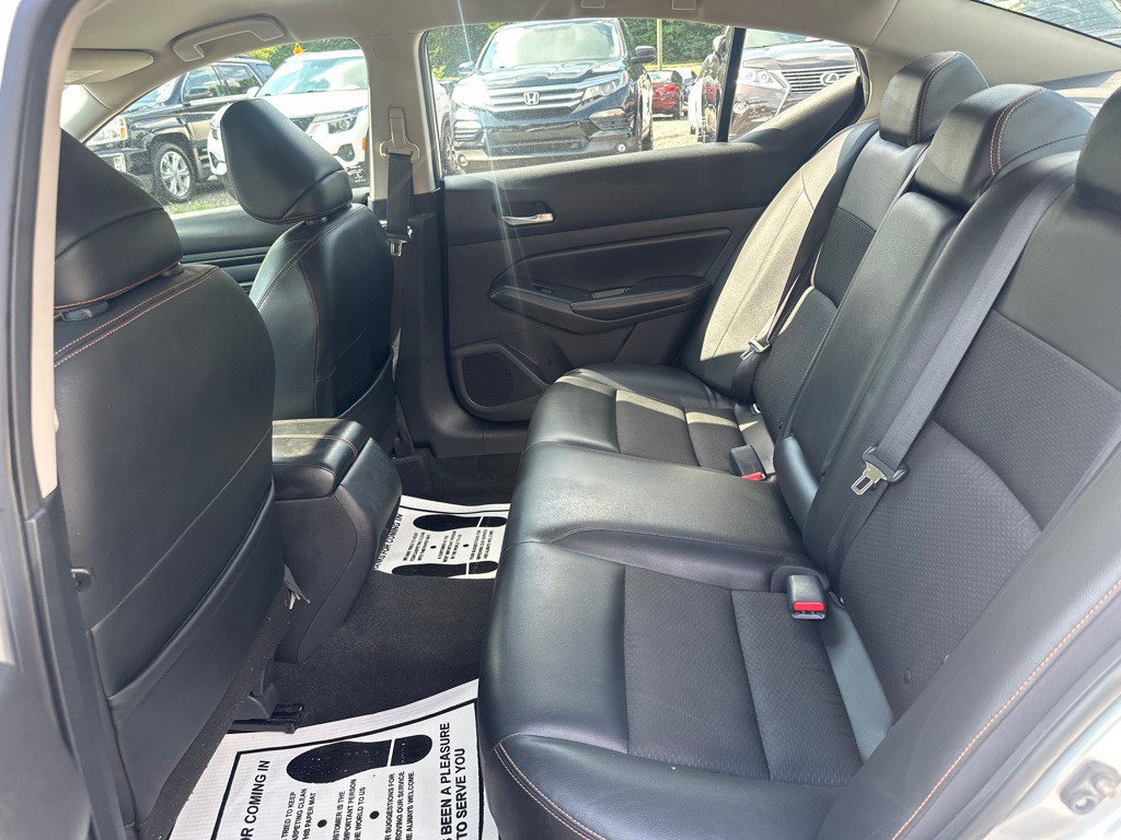 2020 Nissan Altima Image 12