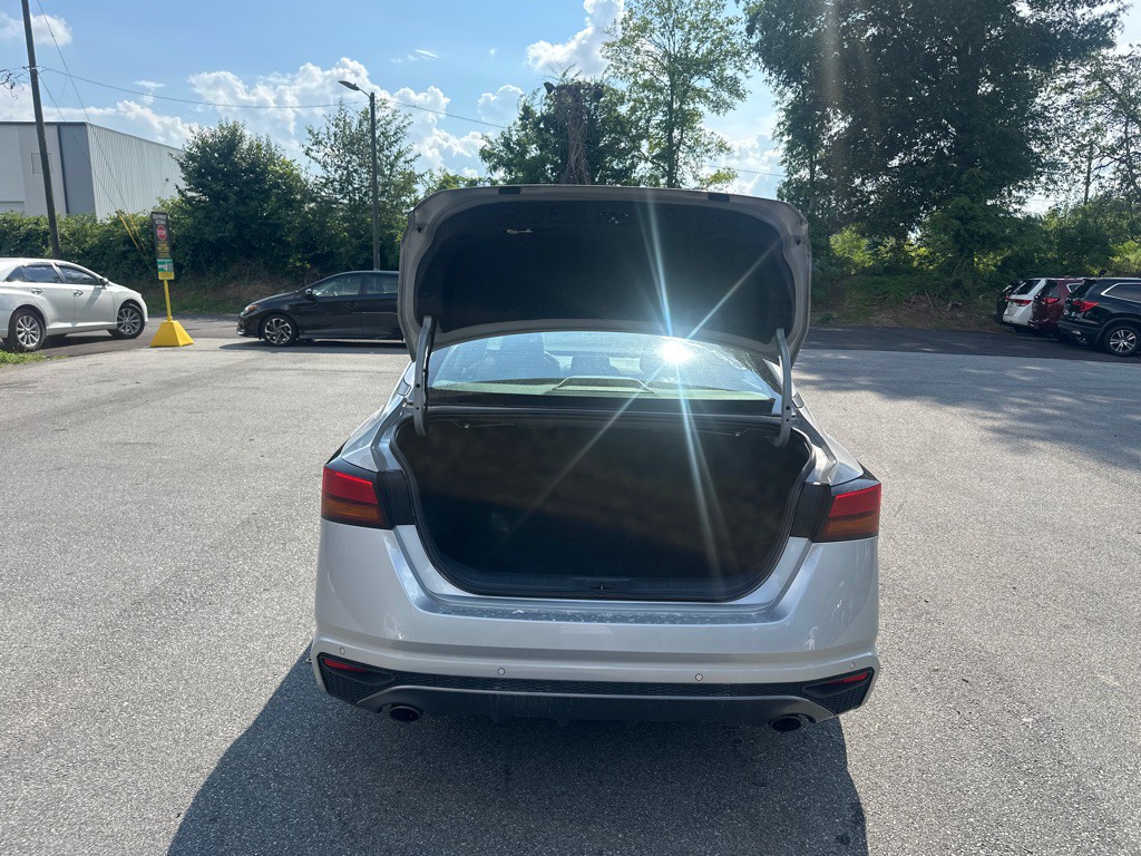 2020 Nissan Altima Image 31