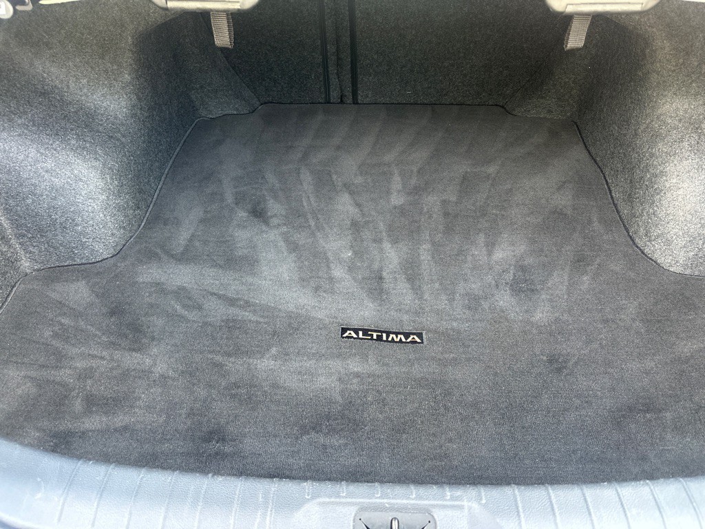 2020 Nissan Altima Image 32