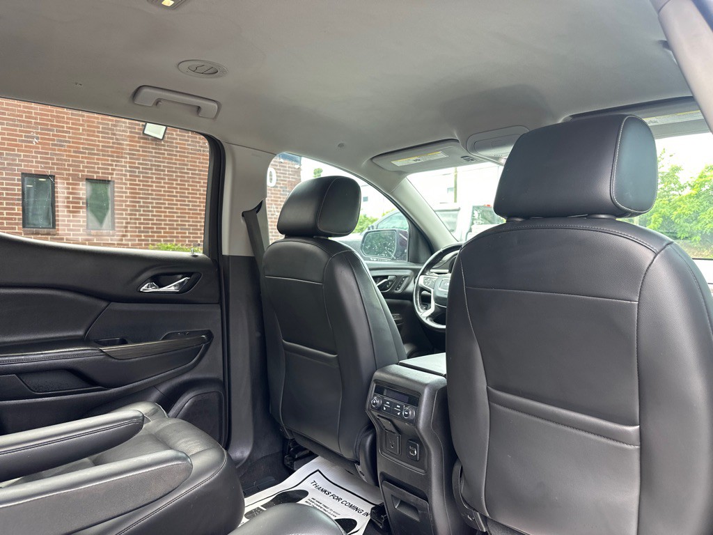 2018 GMC Acadia Image 18