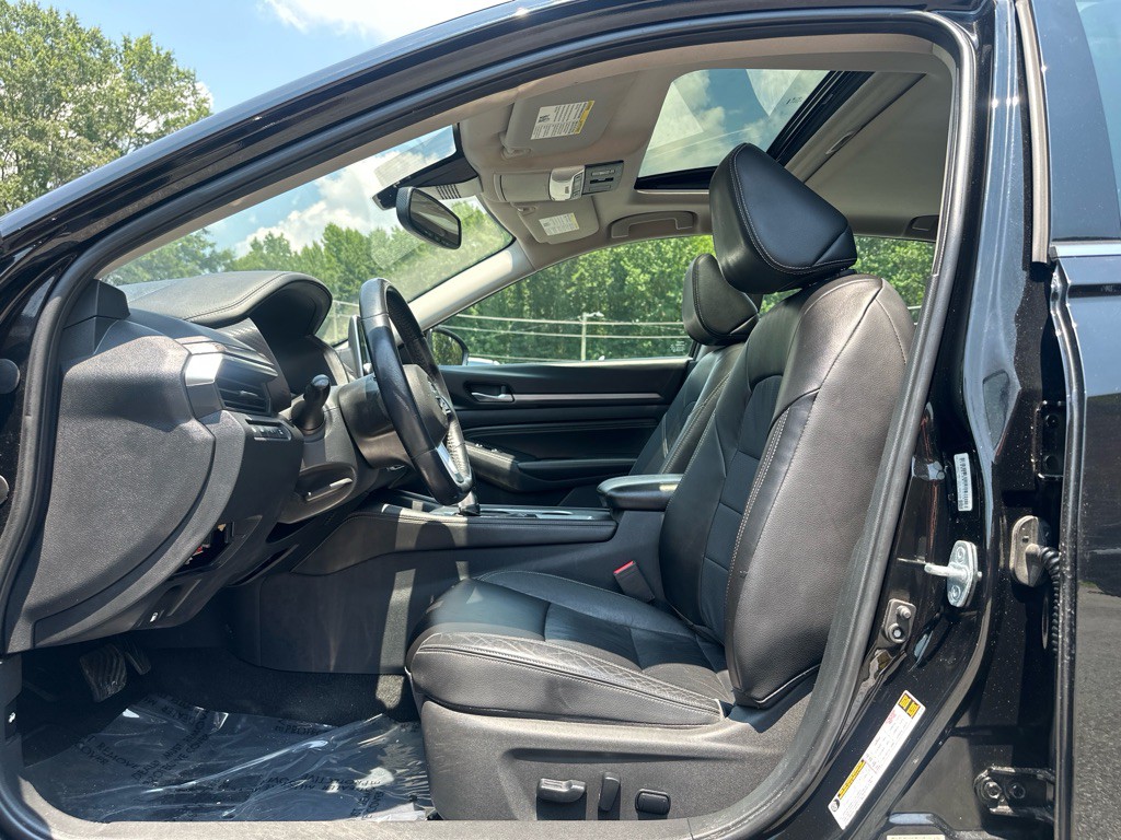2019 Nissan Altima Image 11