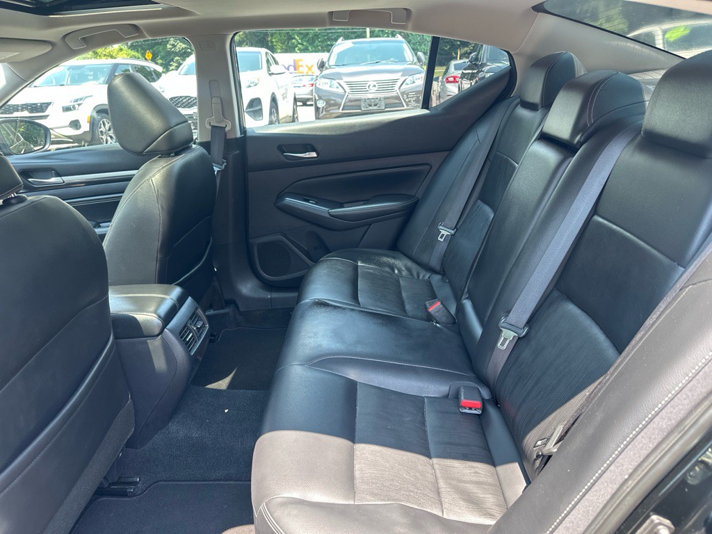 2019 Nissan Altima Image 14