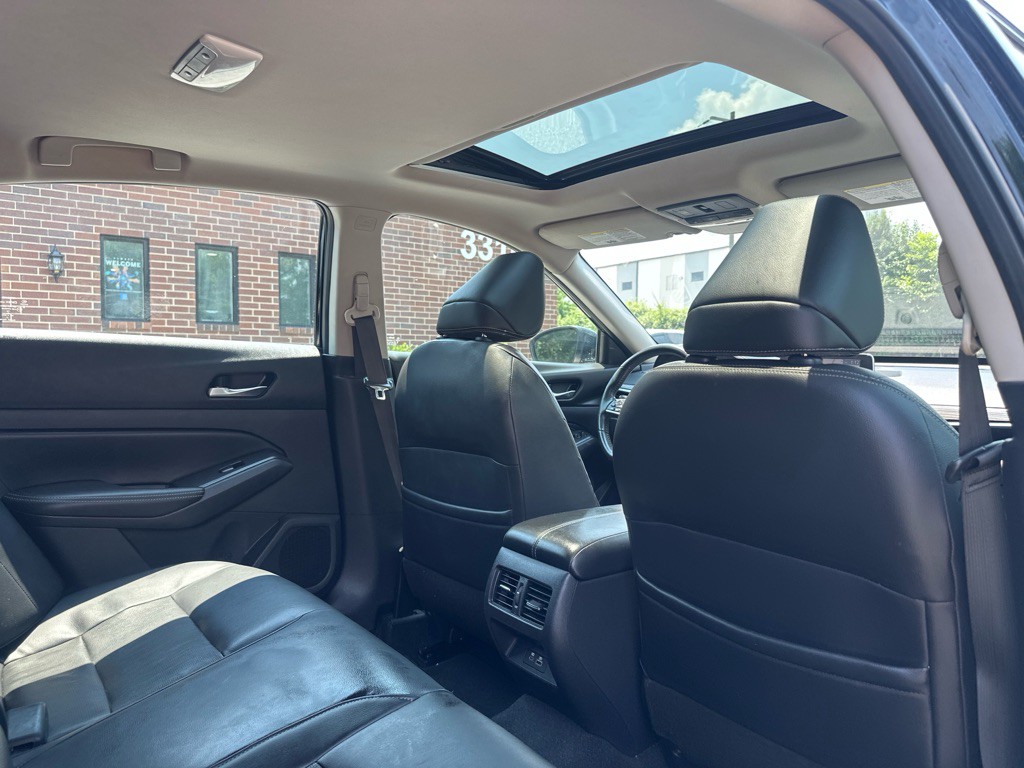 2019 Nissan Altima Image 18