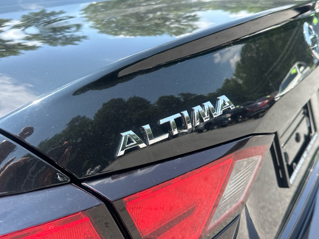 2019 Nissan Altima Image 45
