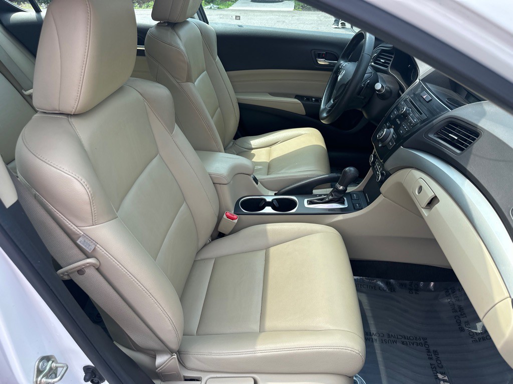 2017 Acura ILX Image 20