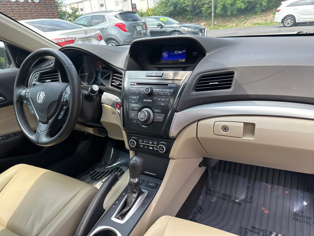 2017 Acura ILX Image 21