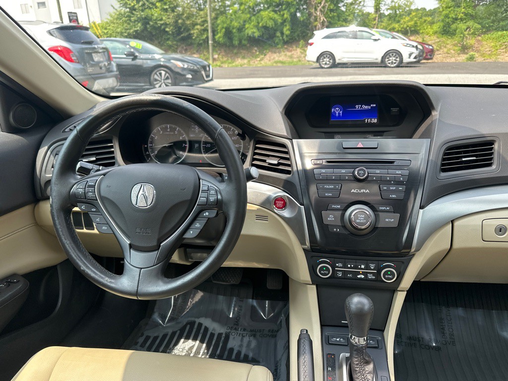 2017 Acura ILX Image 28