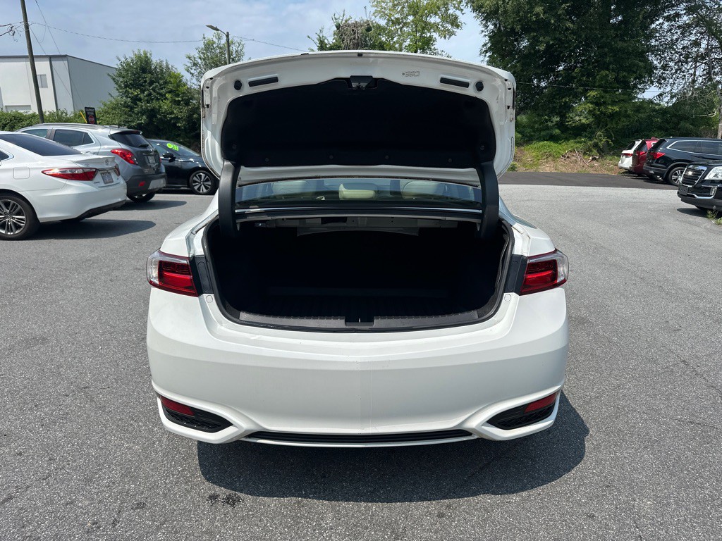 2017 Acura ILX Image 34
