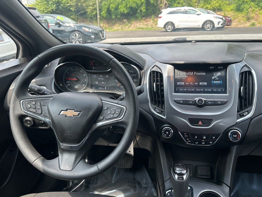 2016 Chevrolet Cruze Image 25