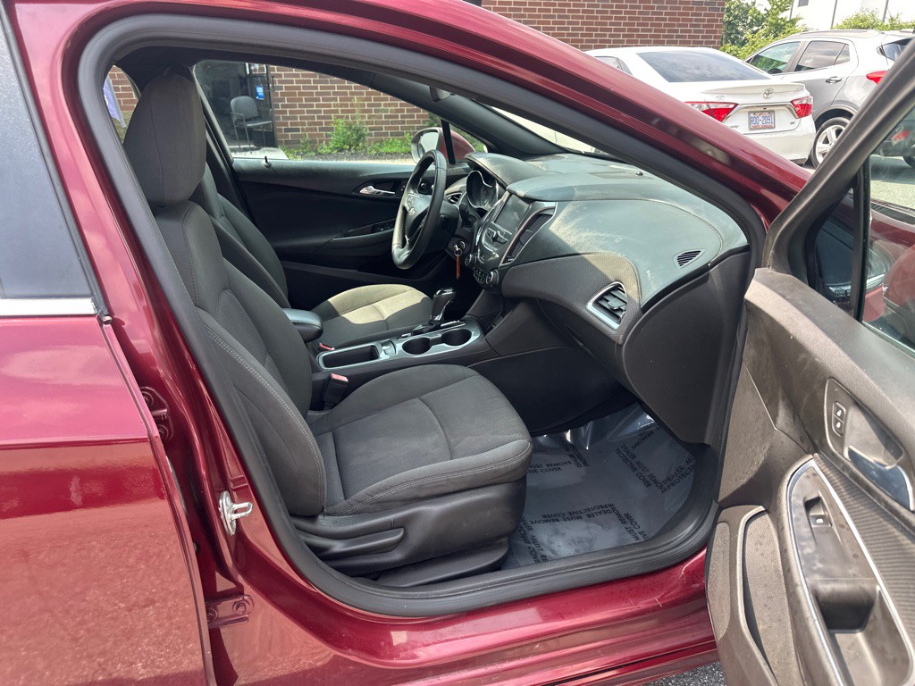 2016 Chevrolet Cruze Image 16