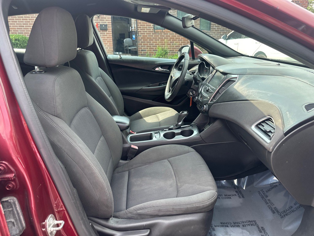 2016 Chevrolet Cruze Image 17