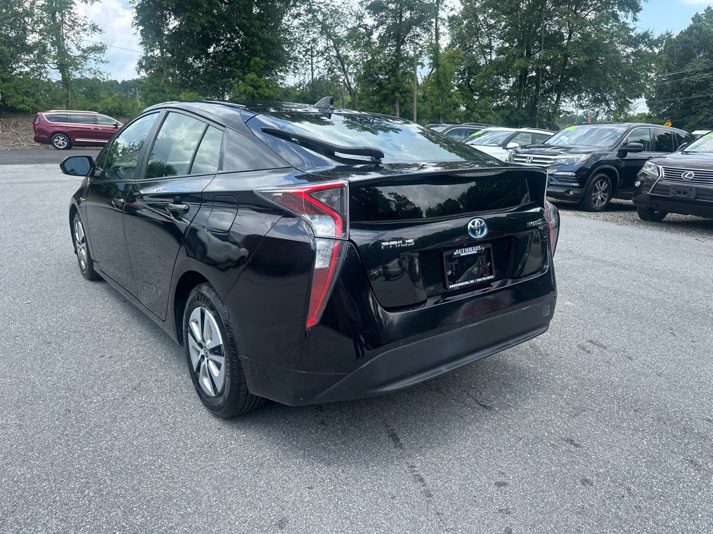 2016 Toyota Prius Image 5
