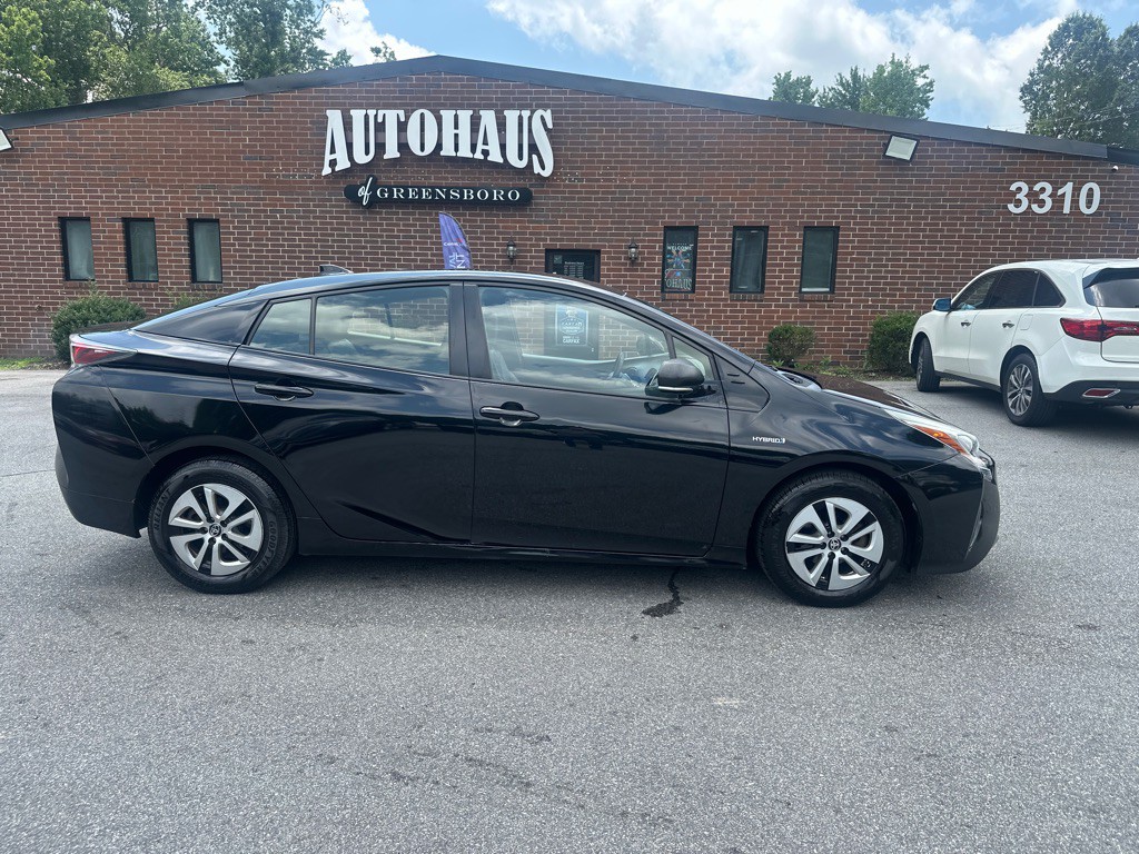 2016 Toyota Prius Image 8