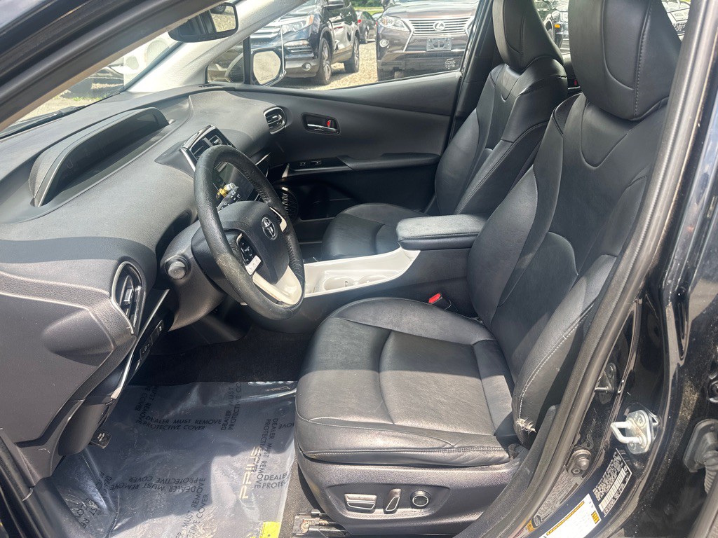 2016 Toyota Prius Image 10