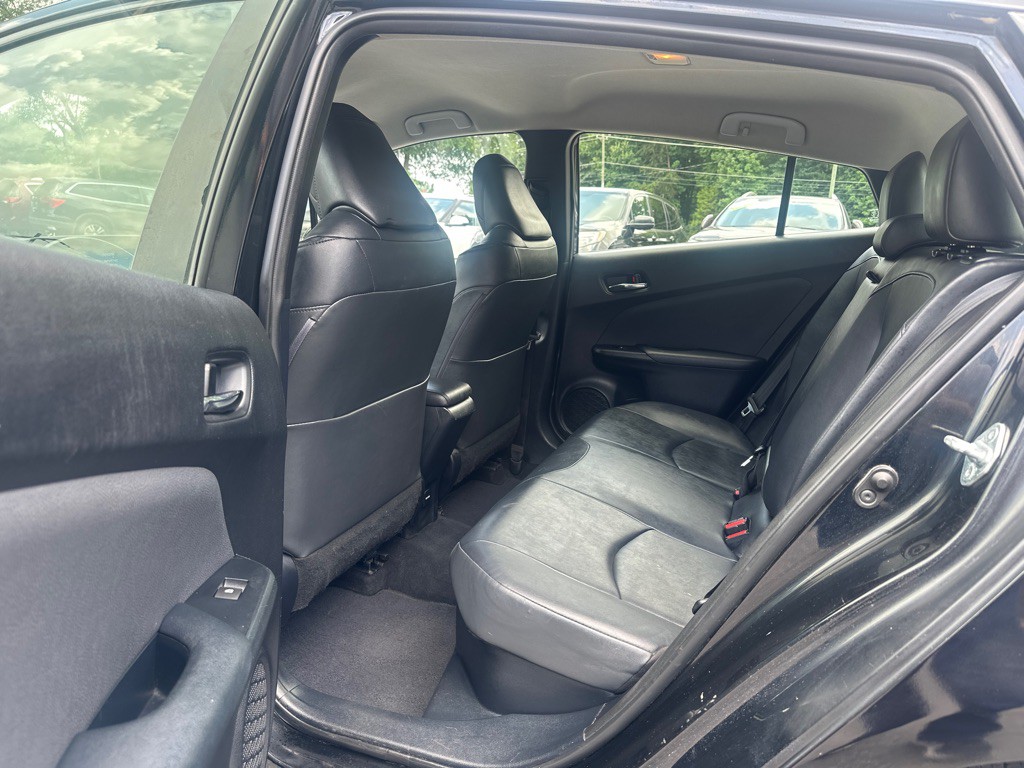 2016 Toyota Prius Image 12