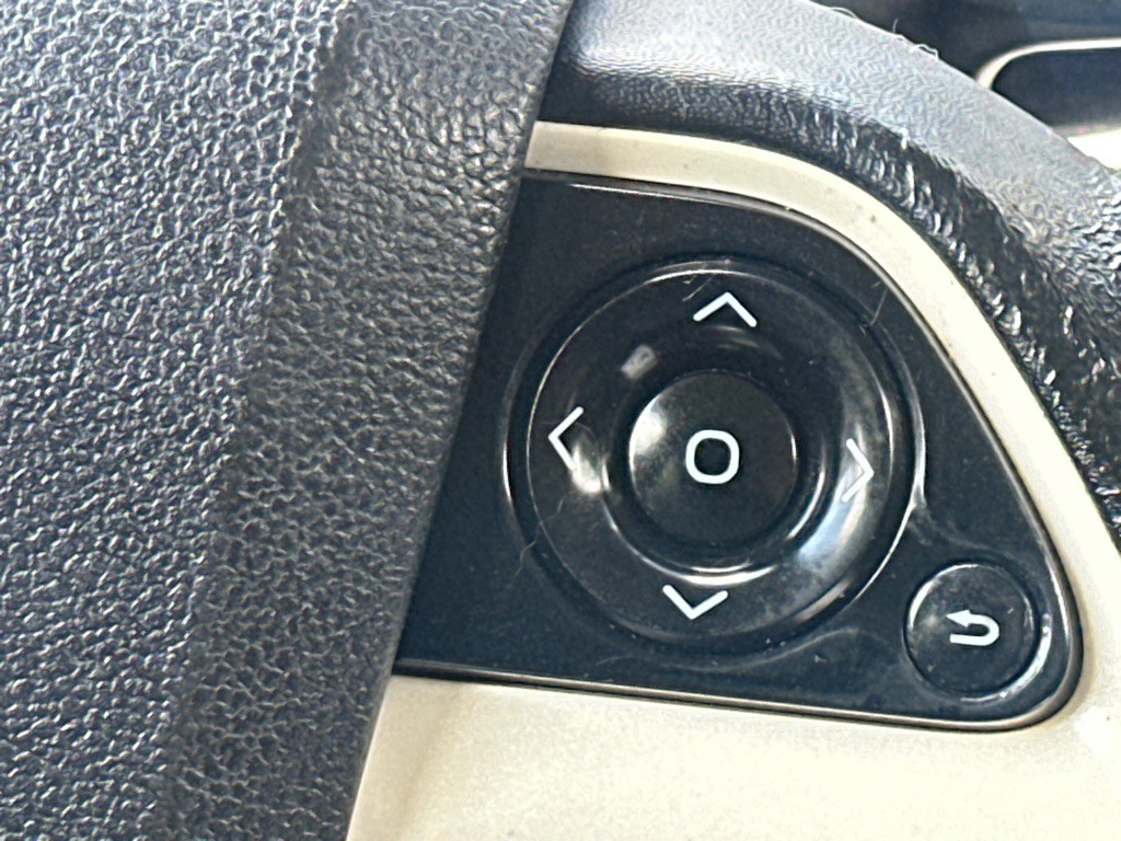 2016 Toyota Prius Image 22