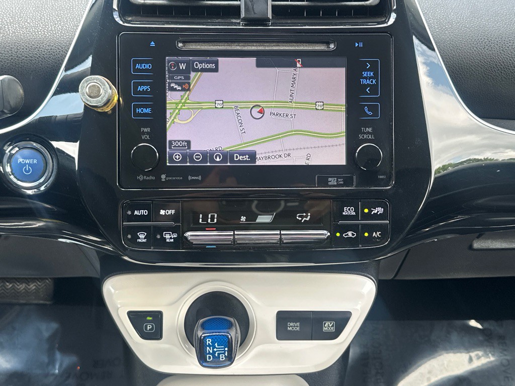 2016 Toyota Prius Image 24
