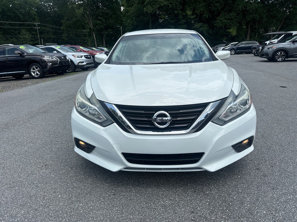 2018 Nissan Altima Image 3