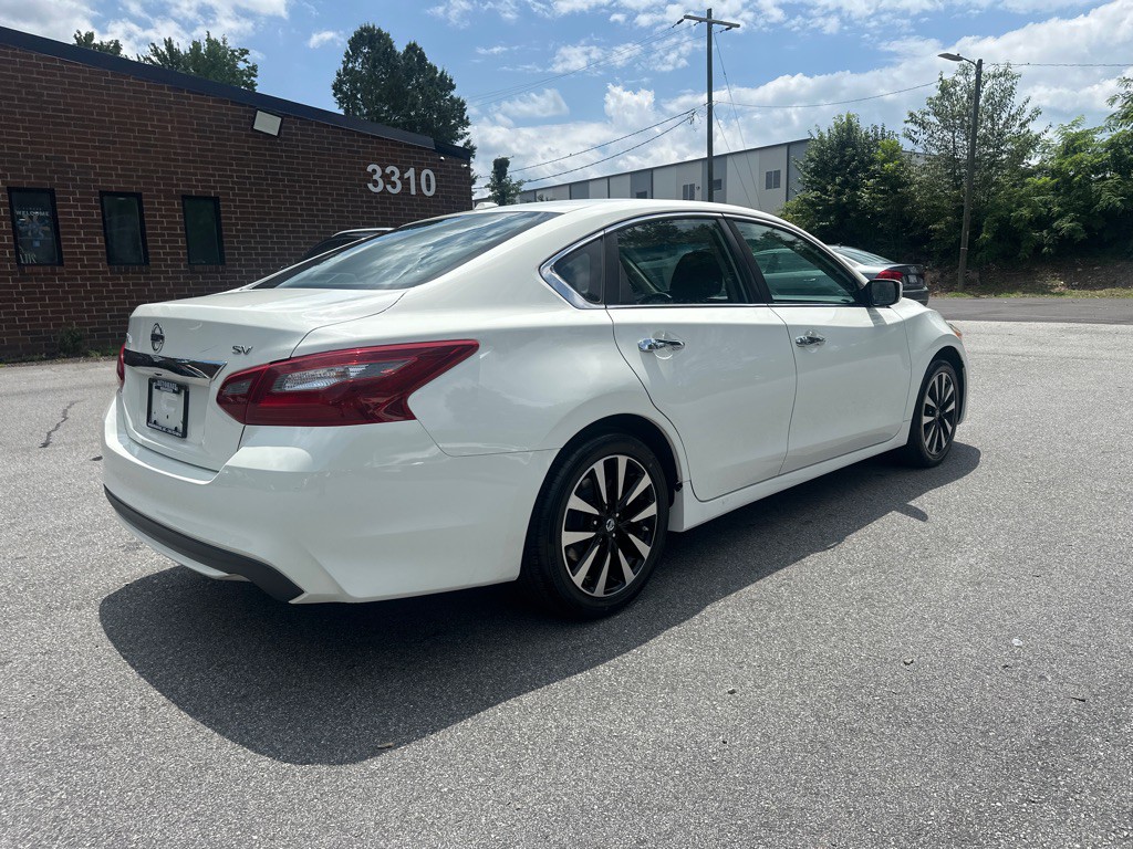 2018 Nissan Altima Image 6