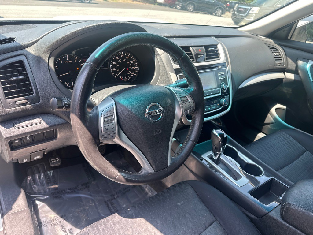 2018 Nissan Altima Image 11