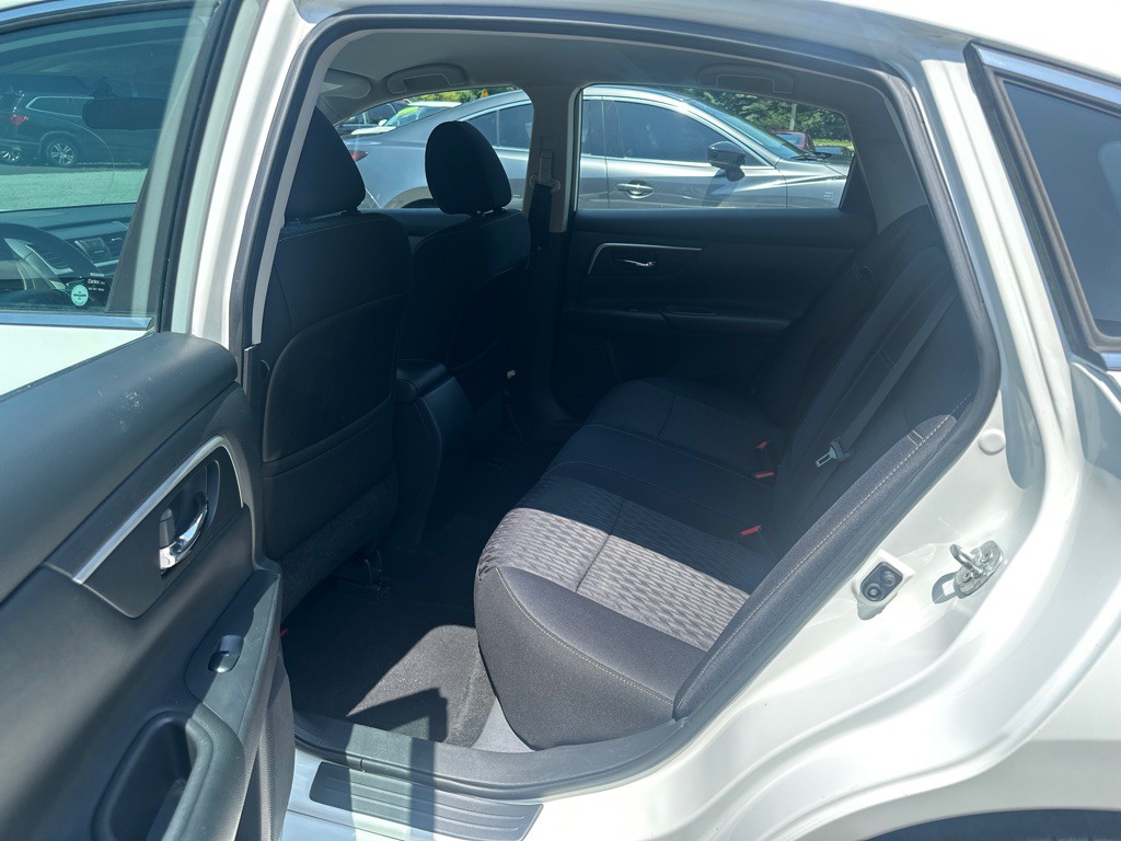 2018 Nissan Altima Image 12
