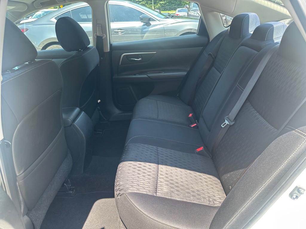 2018 Nissan Altima Image 13