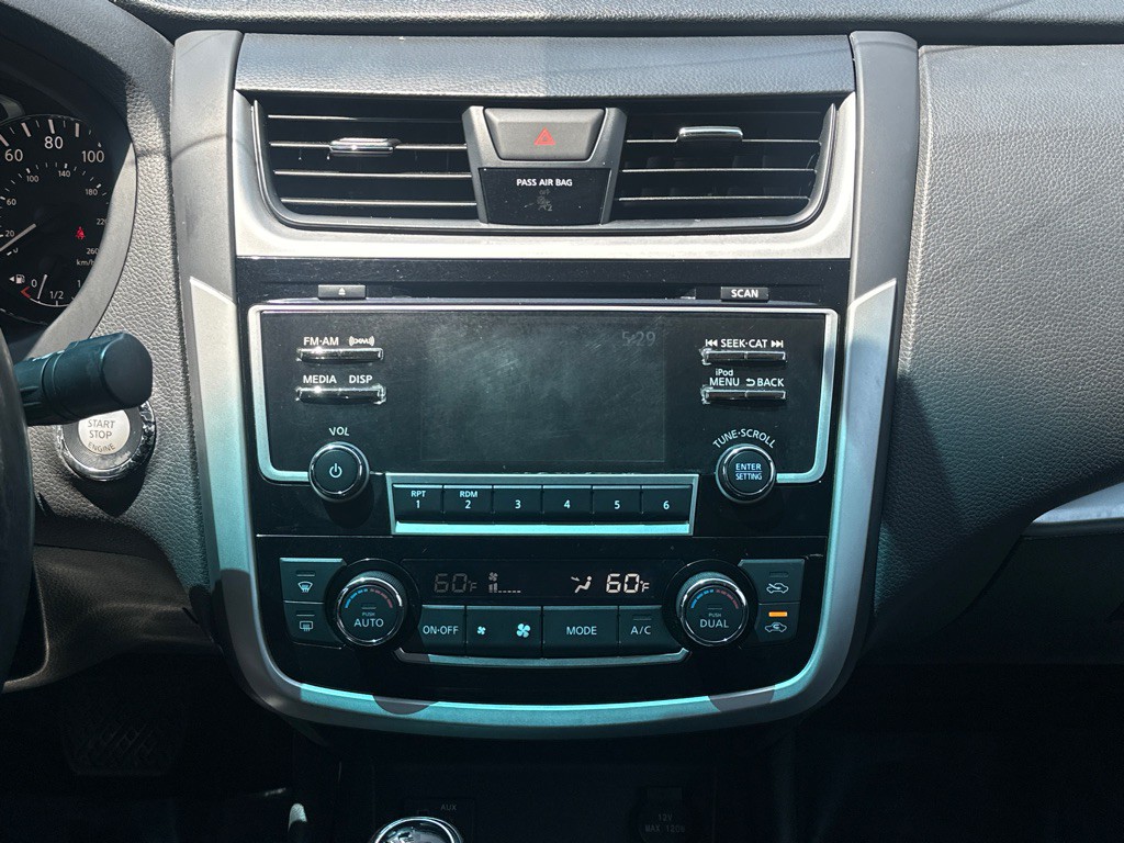 2018 Nissan Altima Image 25