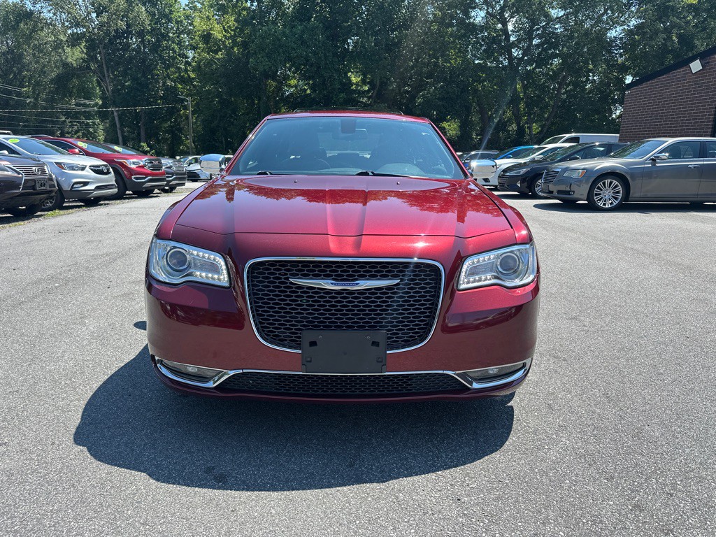 2019 Chrysler 300 Image 3