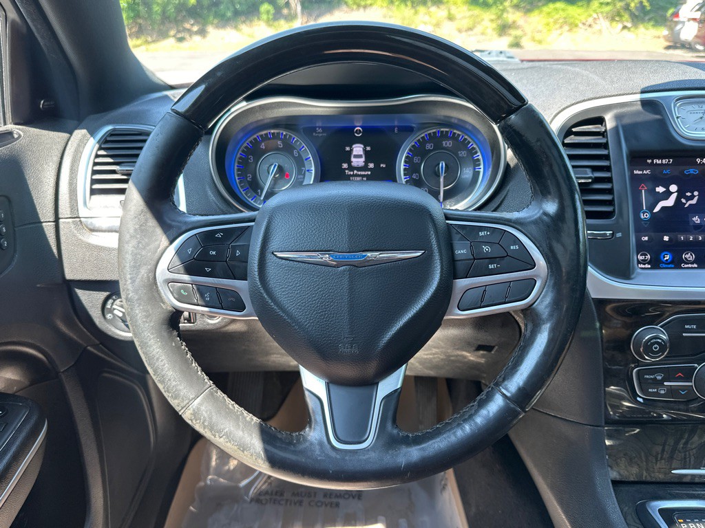2019 Chrysler 300 Image 23
