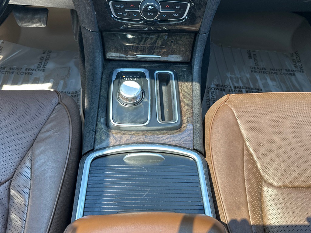 2019 Chrysler 300 Image 27