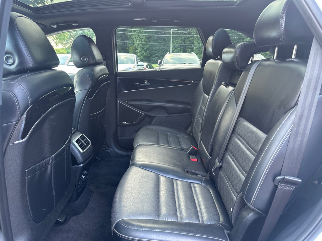 2019 Kia Sorento Image 14