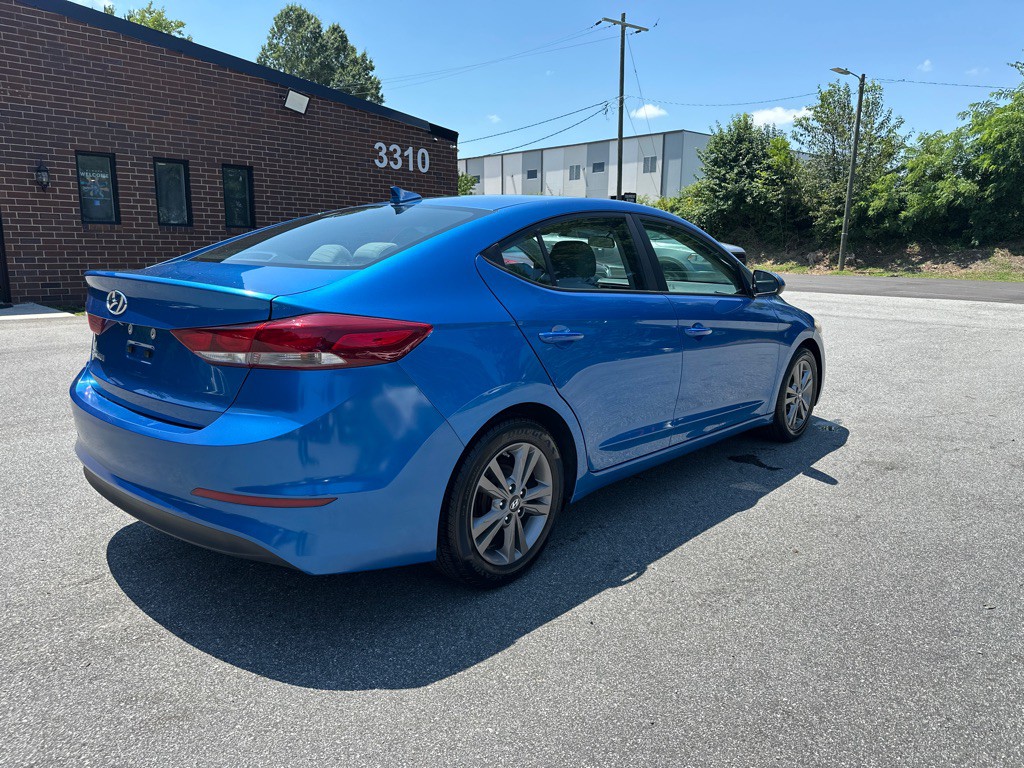 2017 Hyundai Elantra Image 6