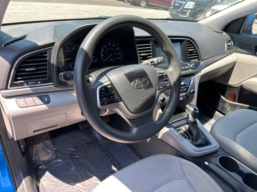 2017 Hyundai Elantra Image 10