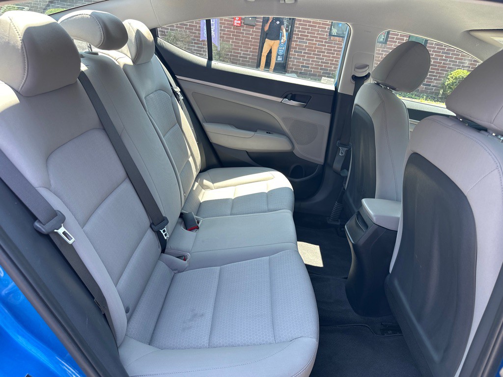 2017 Hyundai Elantra Image 15