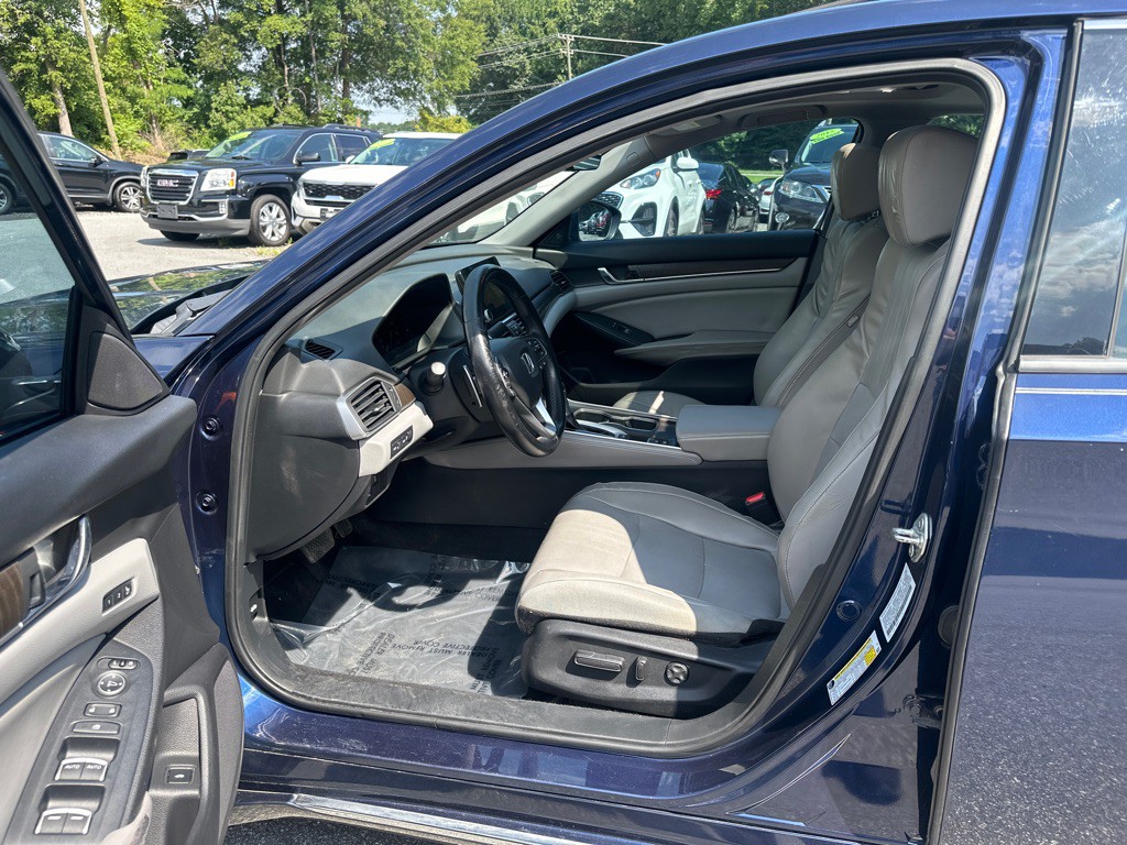2018 Honda Accord Image 9